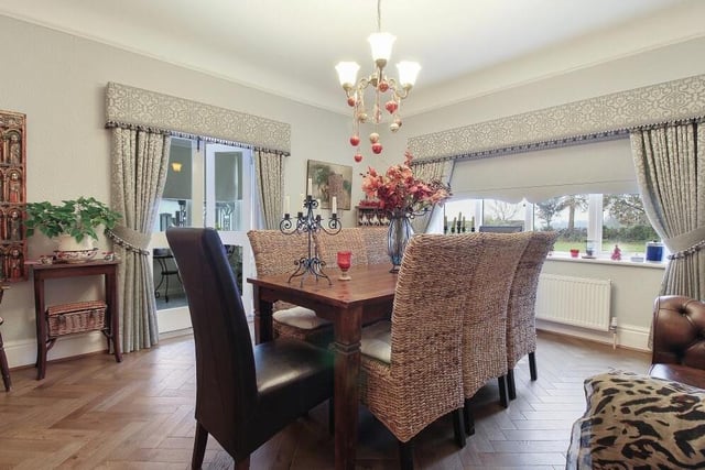 Like all rooms within the Babworth house, the spacious dining room is finished to a high standard. It is ideal for formal dining, while the window offers views of the back garden