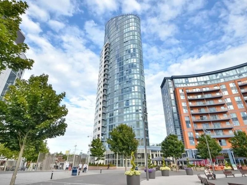 A two-bedroom flat is up for sale in the Lipstick Tower for £679,950. It is located on the 21st floor and has spectacular views.