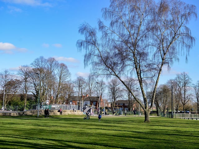 The Canch, Worksop boasts a Children’s Water Fountain Splash Park (The Splash Park is open daily from 10am and 6pm between May and September), a Plaza-style skatepark, a Adizone Outdoor Gym Area, junior and toddler play equipment, multi-use games area and sensory garden