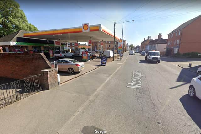 A man was injured after fight broke out on a petrol station forecourt in Moorgate, Retford, at around 2am on Saturday, September 18.