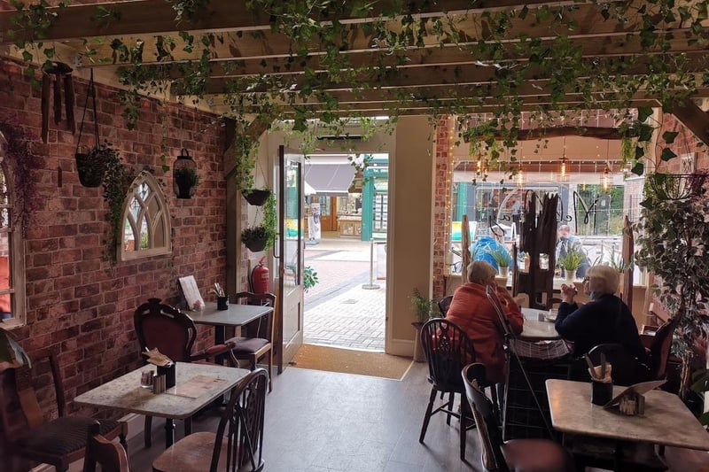 This unique cafe on Bridge Street has an impressive 4.9 star rating on Google. One customer praised MeltAway as a 'little diamond among a sea of greasy spoons'.