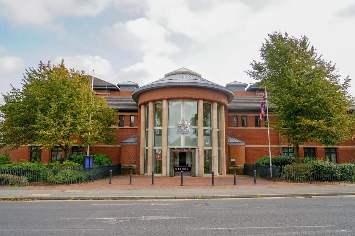 Bassetlaw drink driver found 'unresponsive' in car after a day in the pub 