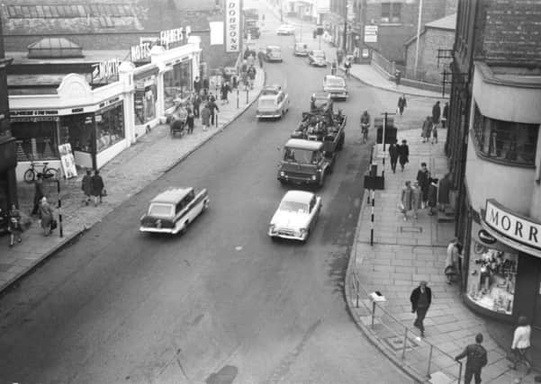 1962: A great shot of a busy Bridge Place looking towards Victoria Square, Worksop. Picture courtesy of Nottinghamshire Archives.