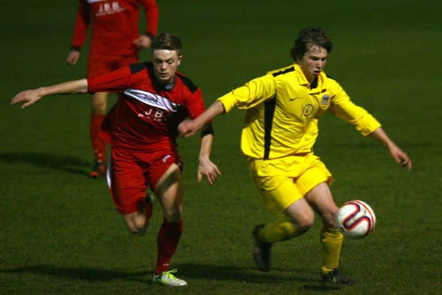 Retford United on the ball against Parkgate