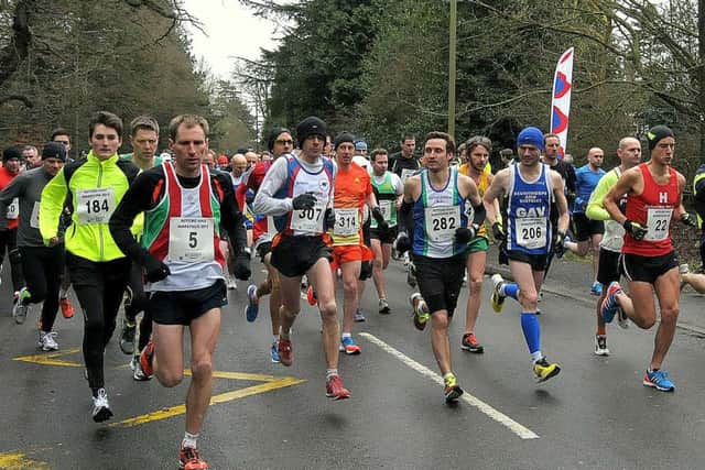 Retford half Marathon, organised by Retforrd Athletic club in conjunction with
Retford Rugby Club (W130312-1E)