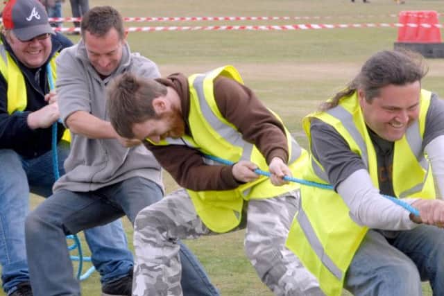 RG NWGU13-1212-5

Worksop MBA Polymers staff fun day.
Tug of War
