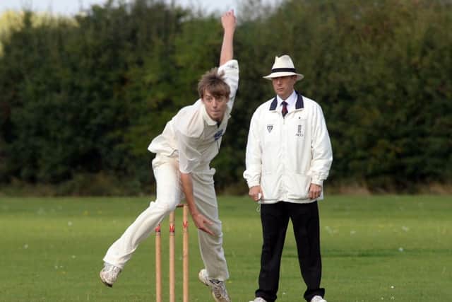 Bassetlaw League Div 4. Roses v Basford Mill. Roses bowler Dan Clay G130914-6a