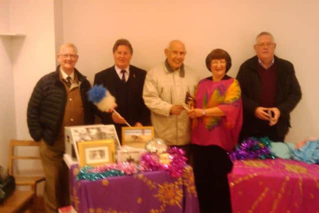 Do Do Dee with Probus Club members