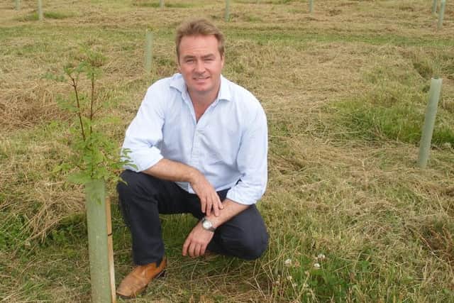 MD Andrew Henderson