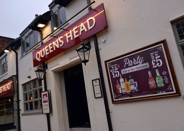 Queen's Head ad feature