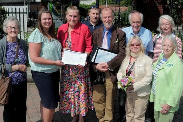 Judges for the 'Gainsborough in Bloom' judging, pictured in Marshalls Yard
Shopping centre.
Judges & Volunteers pictured with the Flower beds in Marshalls Yard. L/R Dorothy Pearson Old hall Volunteer, Samantha Mellows- Gainsborough in Bloom Vice Chairman, Anna Grieve V-Treasurer G.I B,
Oliver Stephenson-Volunteer, Jeff Bates from East Midlands in Bloom competition, Paul dawson-Volunteer, Irene Bates-Secretary East Midlands in Bloom, Joy Woods & Margaret Carter- Voluteers Old Hall.