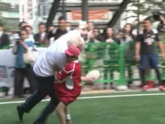 Boris Johnson collides with the 10-year-old