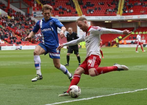Sheffield United's Matt Done has a keen eye for detail 
Â©2016 Sport Image all rights reserved