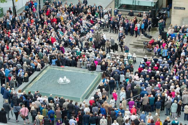 Huge crowds gathered for the unveiling of the statue in Barker's Pool.