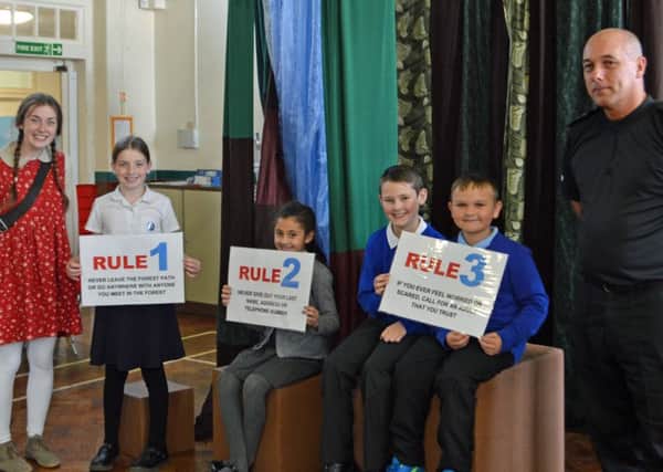 Internet safety and cyber bullying are being brought into the spotlight for youngsters as a theatre show tours primary schools in the Amber Valley and Bolsover.