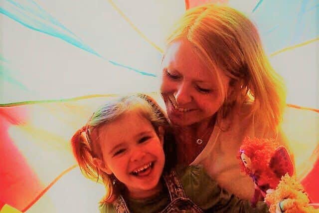 Becci Mason has set up the new business Debutots to provide entertainment for young children through drama