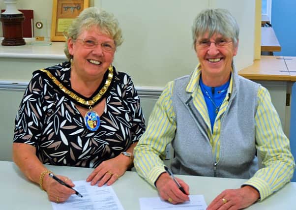 Kirton in Lindsey Mayor, Coun Kathy Cooper and Chair of the Diamond Jubilee Town Hall, Mary Hollingsworth