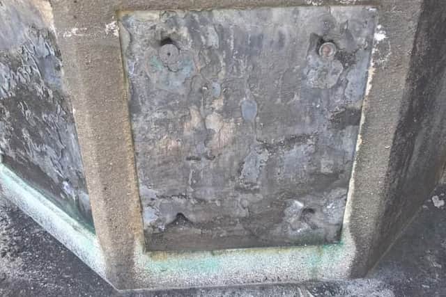 Police want the thieves to search their conscience and return the plaques.